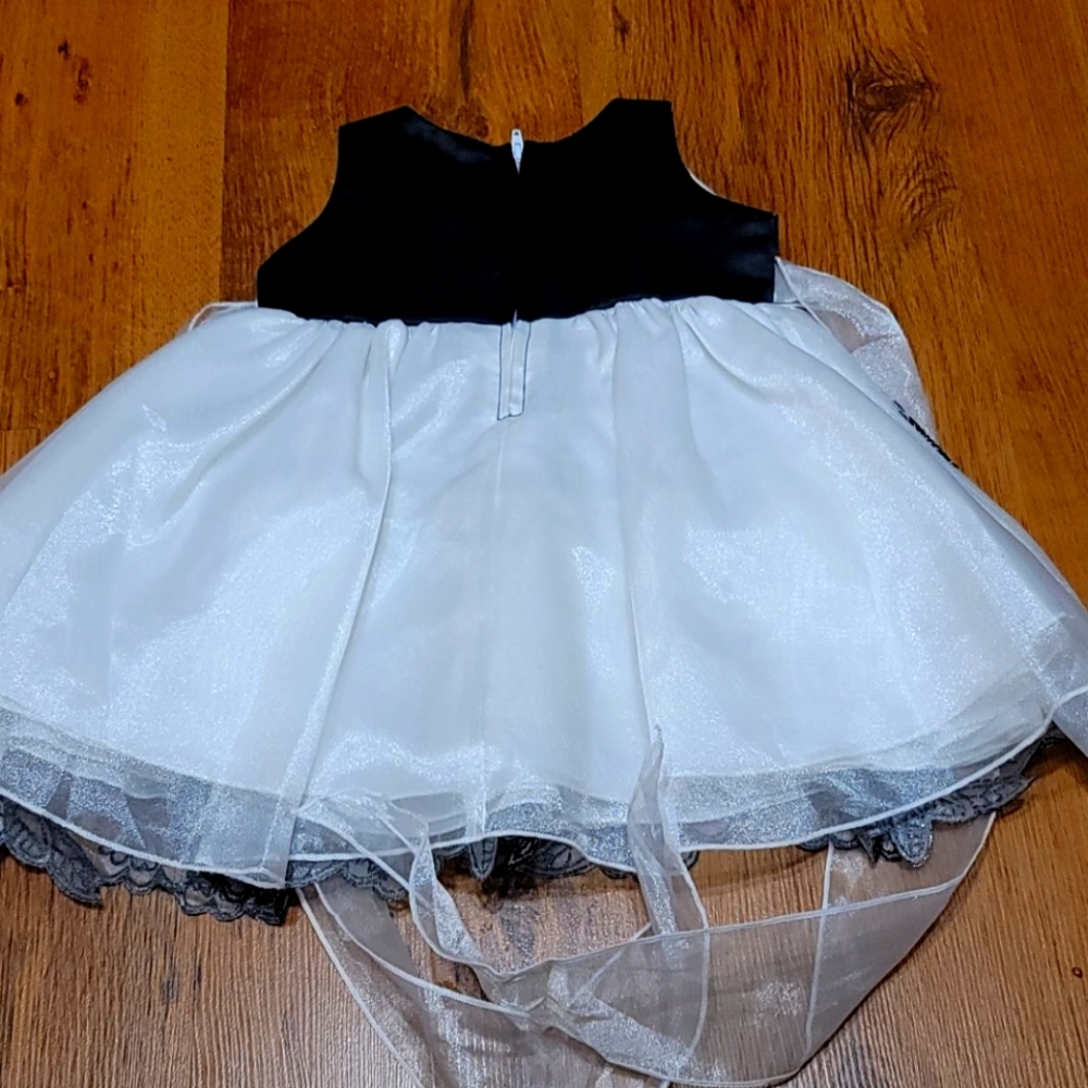 Dress - Picture 2 of 2